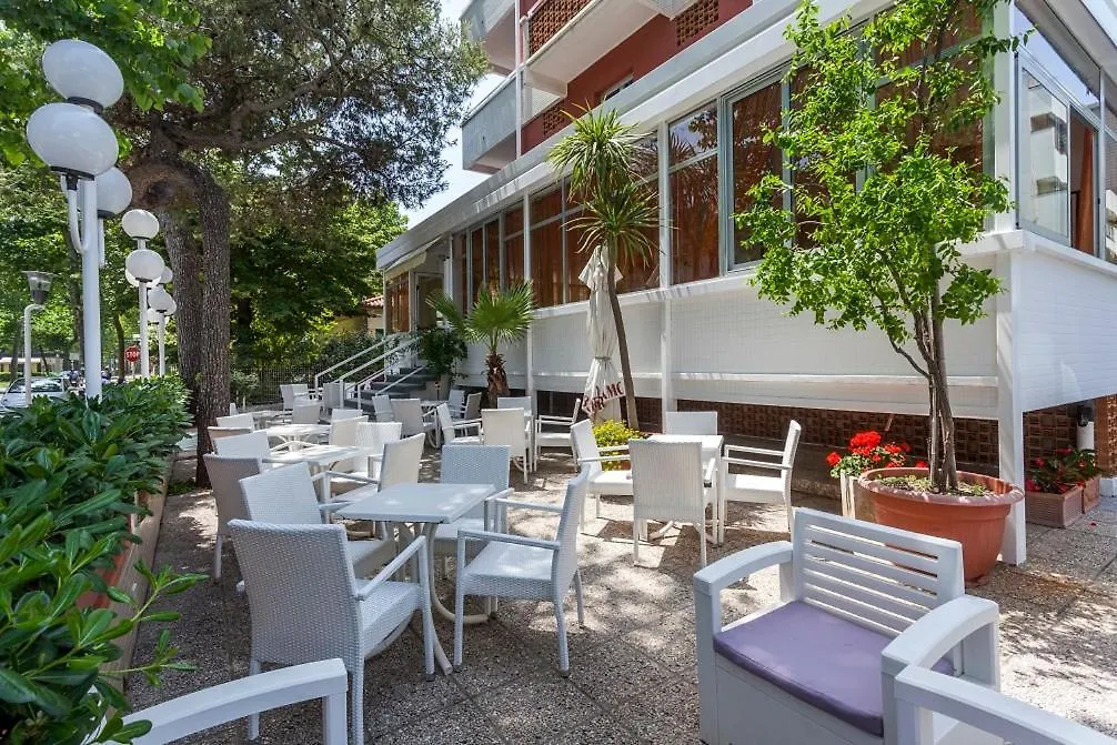Hotel Parioli 里乔内
